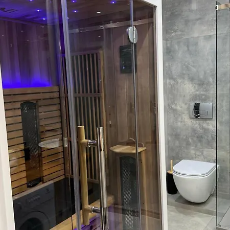 Statek Z Sauna Blisko Morza *