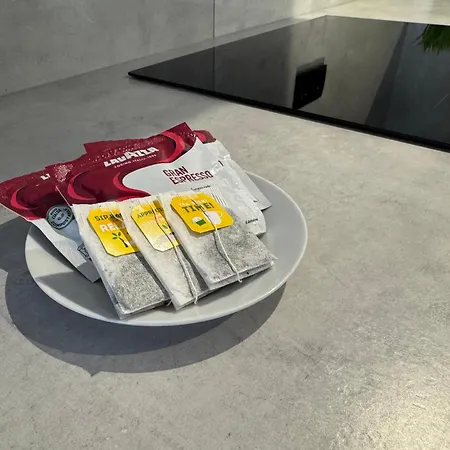 Statek Z Sauna Blisko Morza דירה *